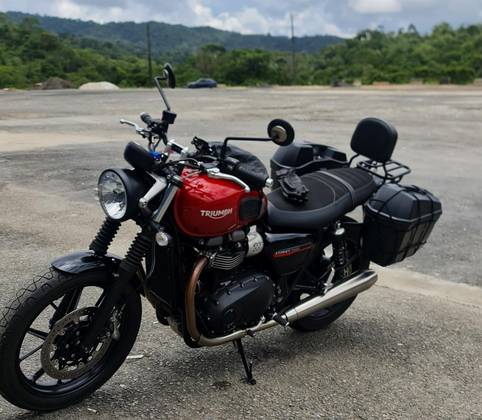 TRIUMPH STREET TWIN TRIUMPH STREET TWIN